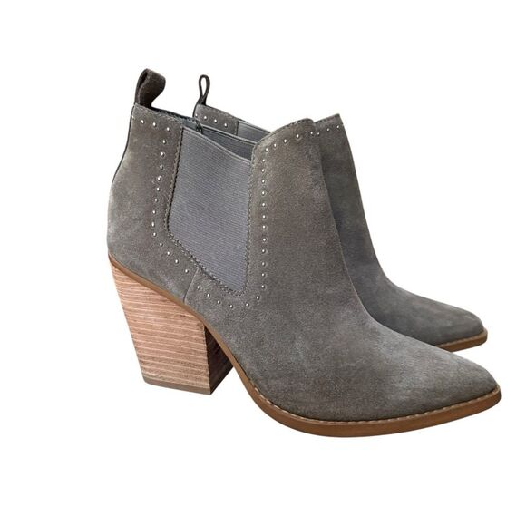 Marc Fisher Bellie Studded Suede Pull On Heeled Chelsea Boots size 7 - Picture 1 of 8